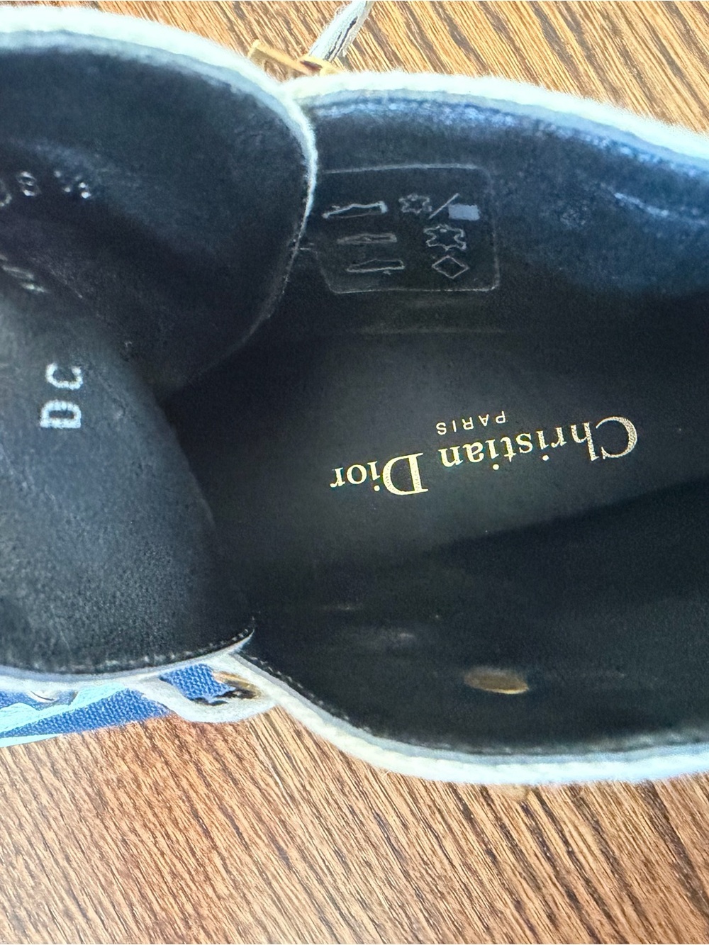 Dior Sneaker - Picture 3 of 5